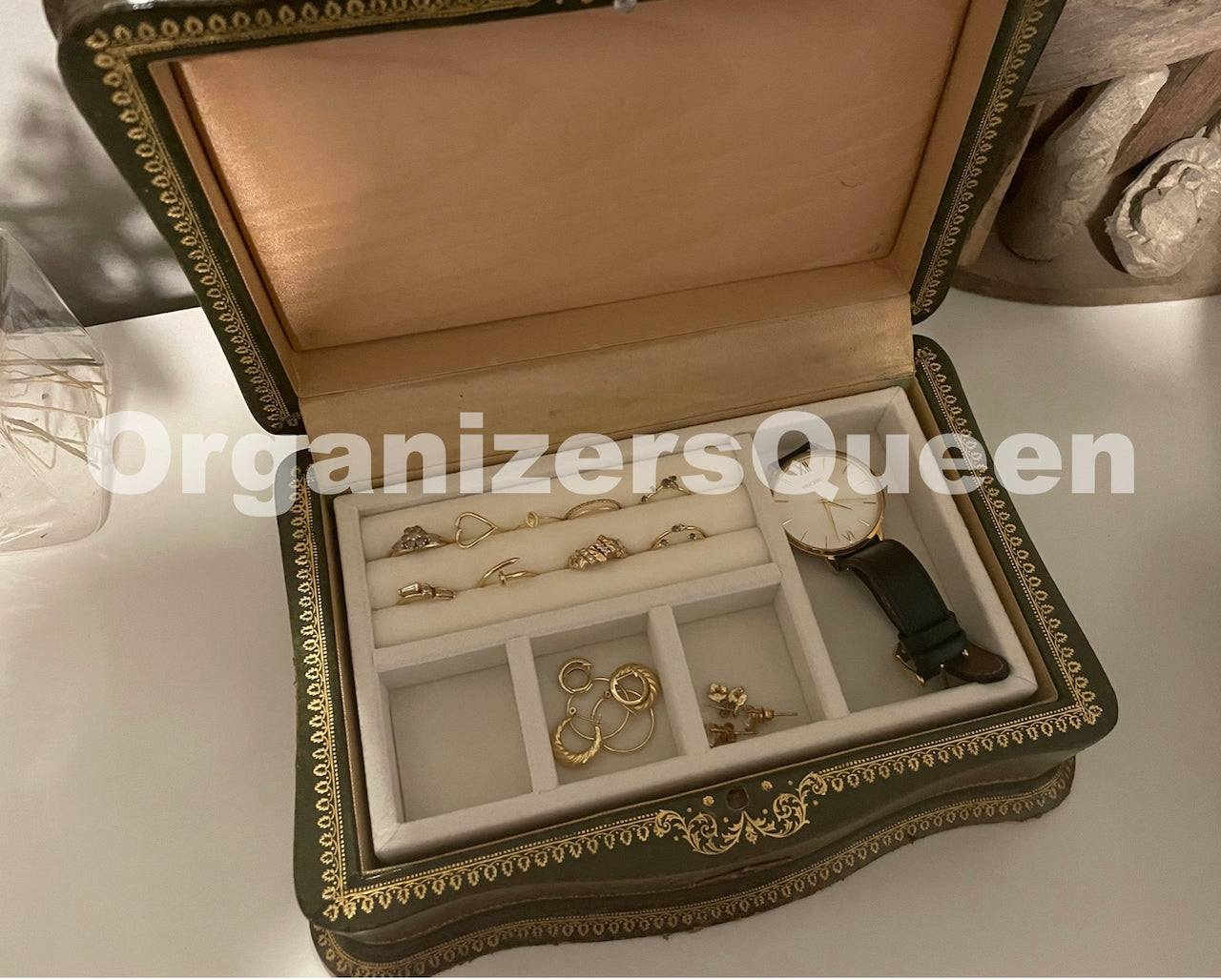 Velvet-lined handmade vintage jewelry box insert