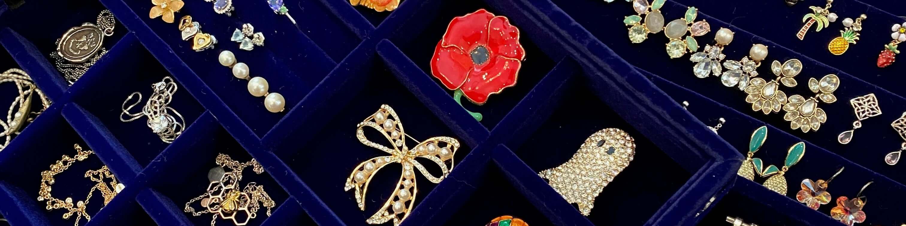 custom velvet jewelry drawer inserts by Organizers Queen