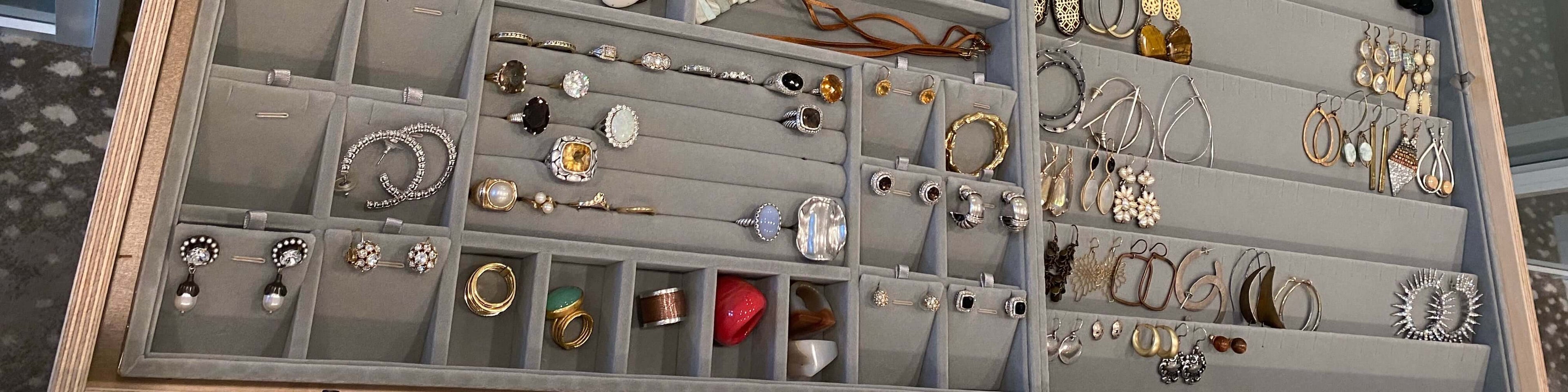 custom velvet jewelry trays by Organizers Queen
